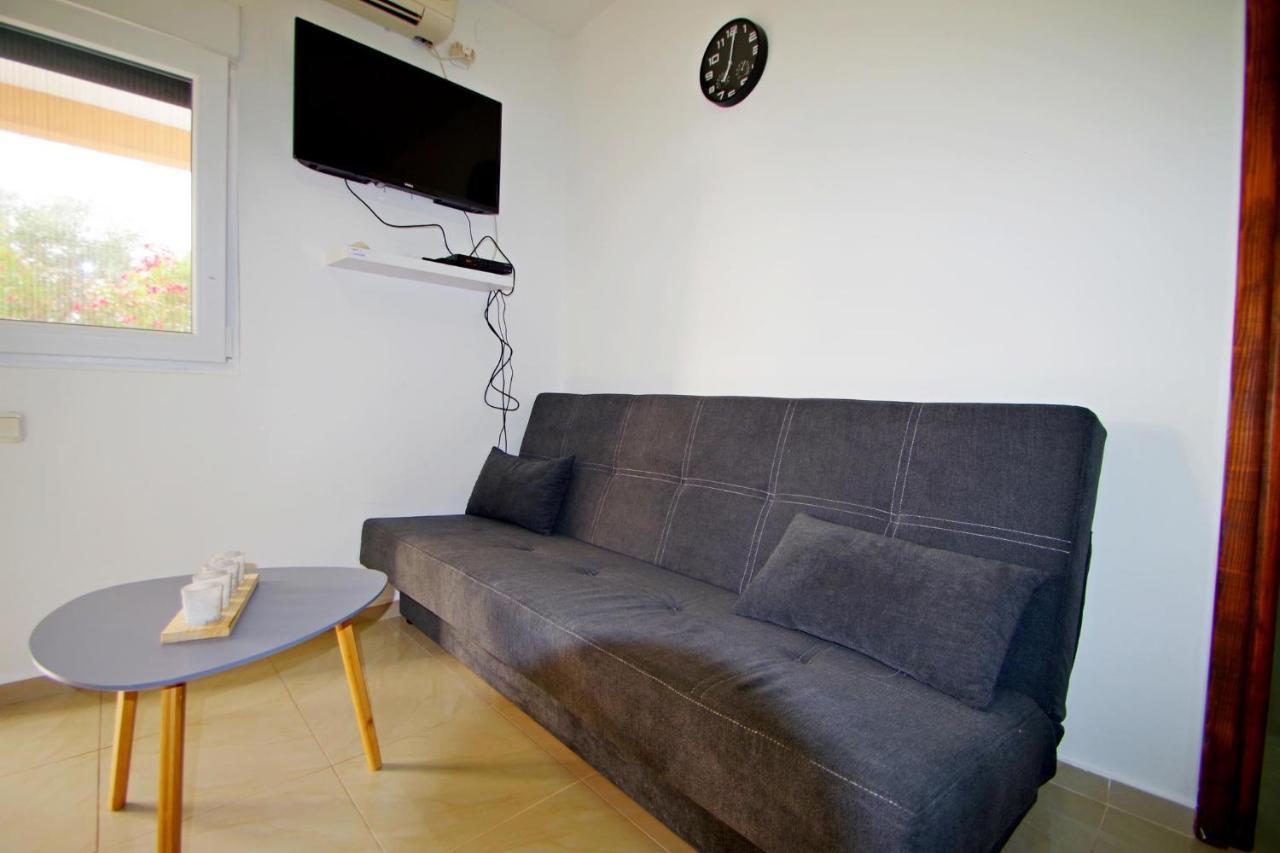 Apartment Pineta In Village Valbandon Kültér fotó